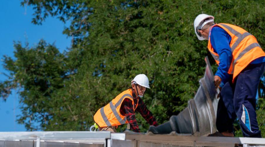 Professional residential roofers in Malvern, OH